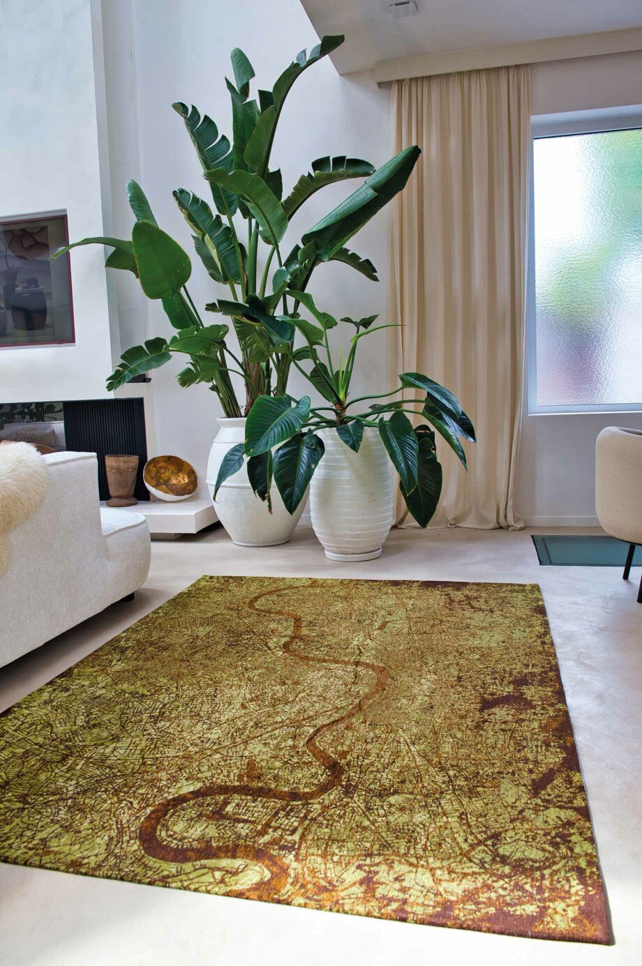 Louis De Poortere matta Cities London 9320 Green Meadows interior 1